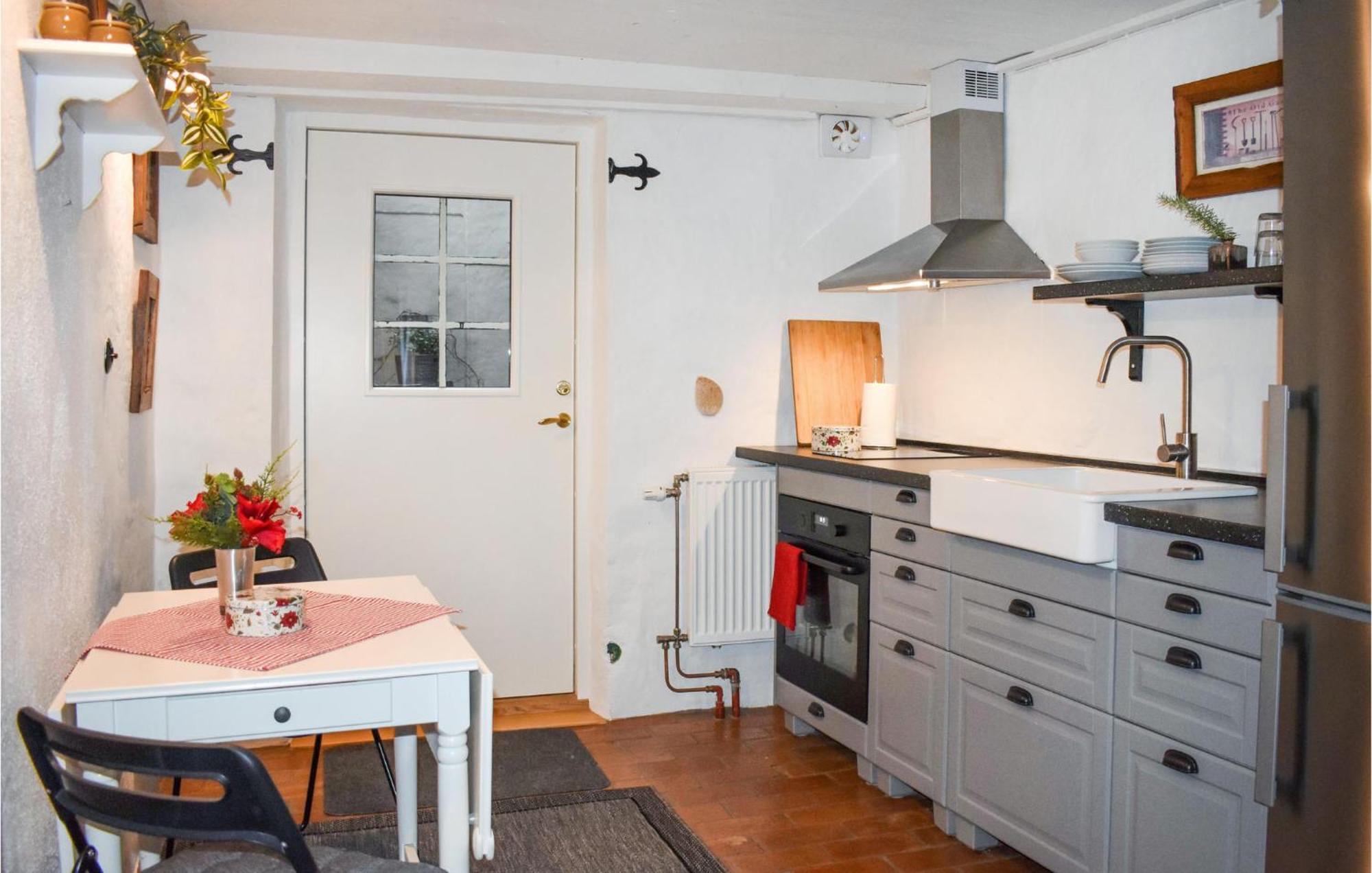 1 Bedroom Amazing Apartment In 이스타드 외부 사진
